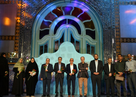 گزارش تصویری شب راویان و محققان برتر تاریخ شفاهی هنر انقلاب