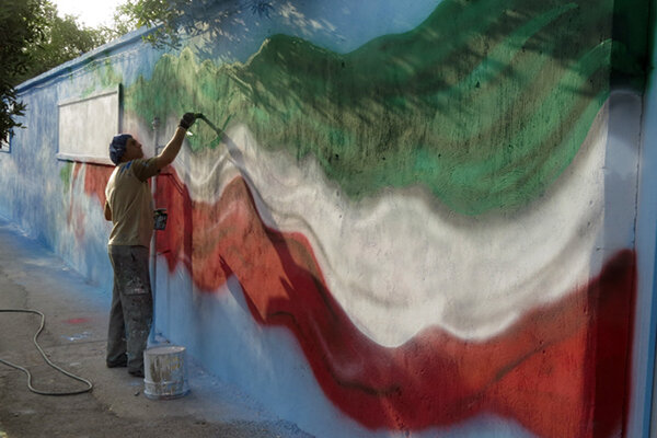 ۴۹ نقاشی دیواری برای ارائه در سطح شهر تهران انتخاب شد
