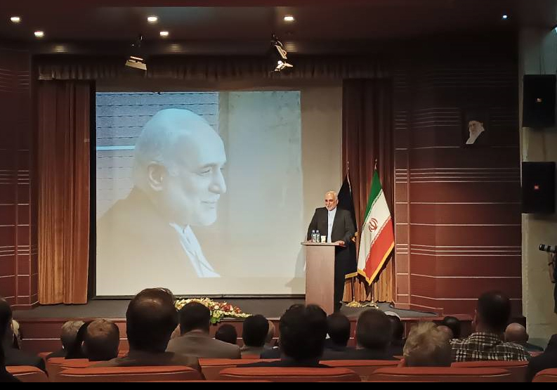 تاکید رییس جدید فرهنگستان هنر بر جهاد نرم/ تامین بودجه‌ همچون «آب از علقمه آوردن» است!