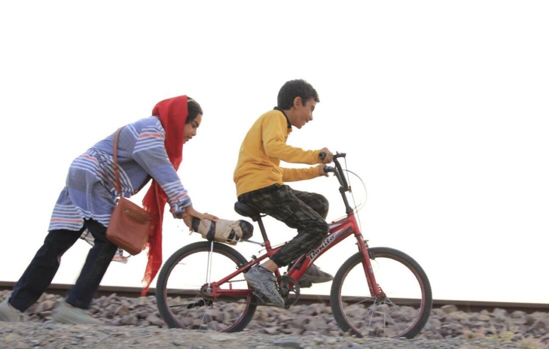 دست پر تهیه‌کنندگان فیلم کوتاه «ایار» از لندن