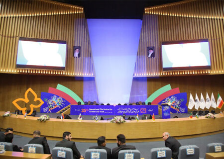 سی و پنجمین جشنواره بین‌المللی فیلم‌های کودکان و نوجوانان افتتاح شد