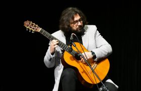 گزارش تصویری رونمایی آلبوم موسیقی «بر خورشید هم برف نشست»