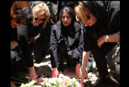 پیکر مادر لیلا حاتمی در کنار علی حاتمی به خاک سپرده شد
