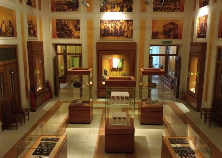 کتابخانه مجلس در مسیر گردشگری تهران