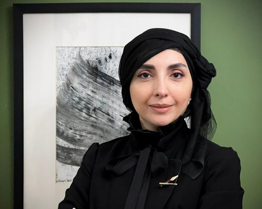 خوشنویسی سنتی یک هنر اصیل ایرانی است