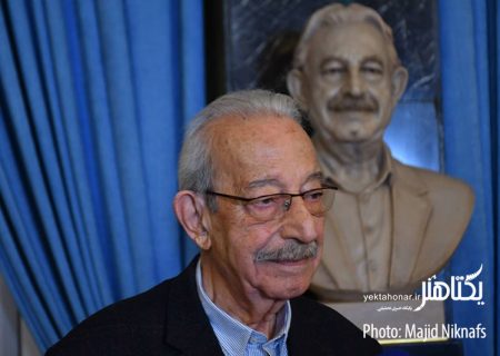 سردیس حسن ریاحی رونمایی شد + عکس