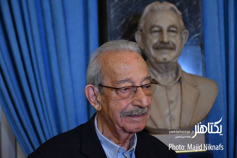 سردیس حسن ریاحی رونمایی شد + عکس