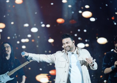 کنسرت بابک جهانبخش در آخرین شب جشنواره موسیقی فجر