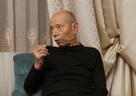 مدیران خانه سینما به عیادت علی نصیریان رفتند