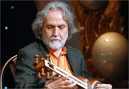 تارنوازی مجید درخشانی با خورشید در قونیه