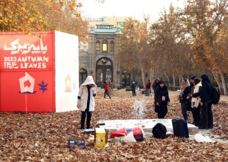 کم‌توجهی به عکس در روایت مستند/ رنگ‌هایی که در میدان مشق جان گرفتند