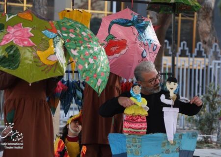 دومین روز جشنواره تئاتر فجر چه خبر است؟/ اجرای ۱۶ اثر در بخش‌های مختلف